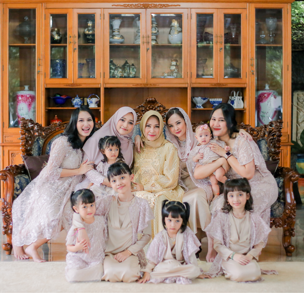Pembuatan Kebaya